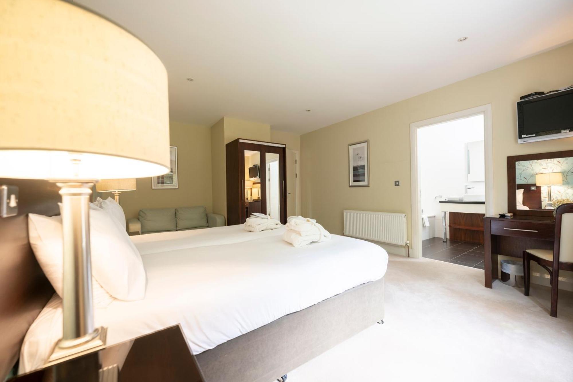 Kenmare Bay Hotel Lodges Killarney Exterior foto